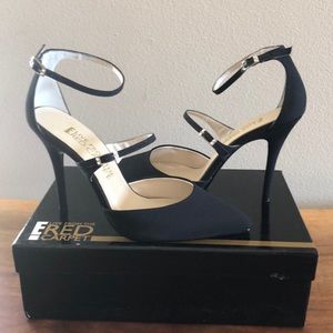 Classic Black Sz 8.5 New In Box Heels